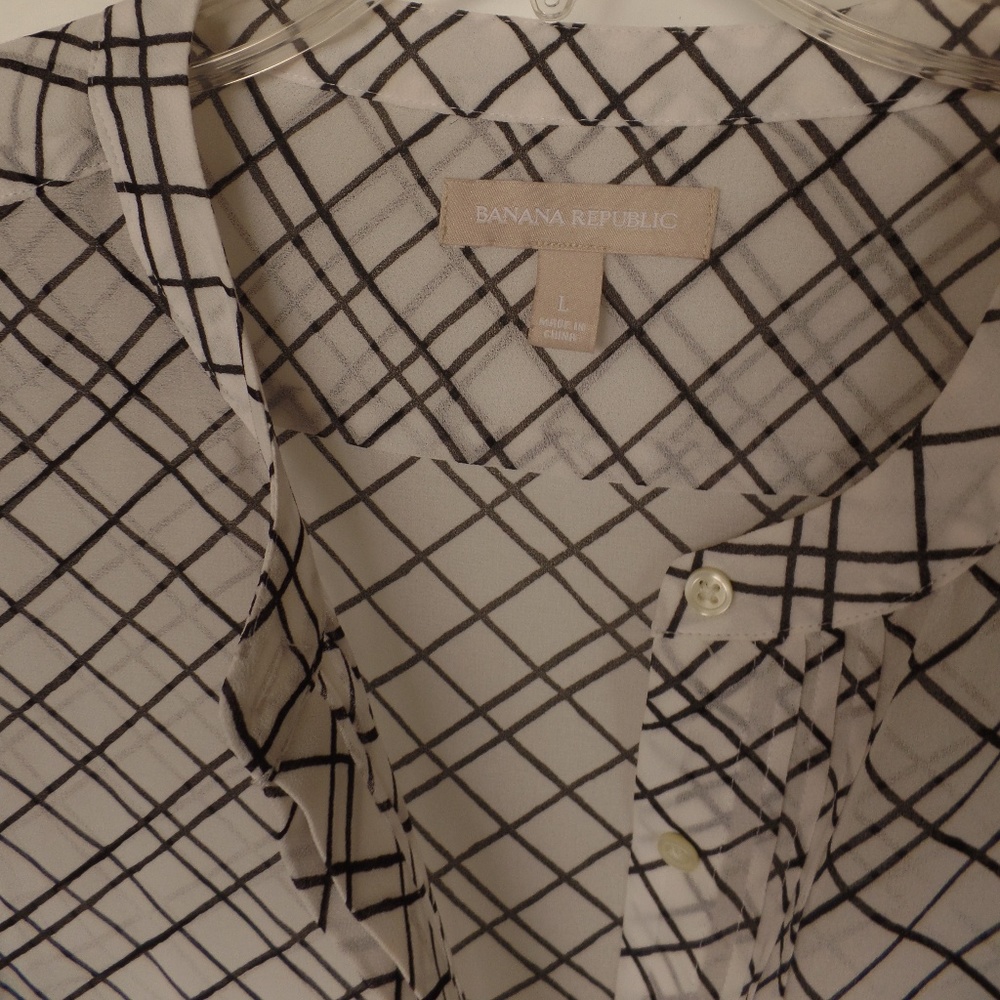 Banana Republic Ivory & Black Semi-sheer Blouse - Picture 3 of 9